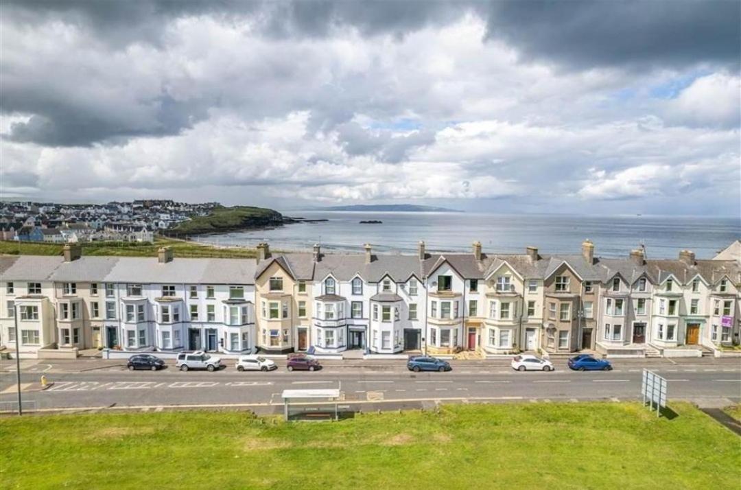 5 Dunluce Park - Portrush By The Sea Apartment Exterior foto