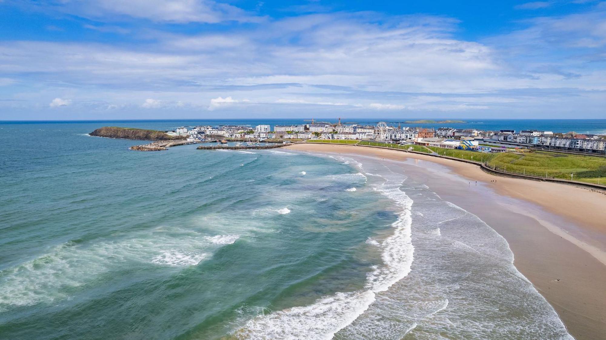 5 Dunluce Park - Portrush By The Sea Apartment Exterior foto